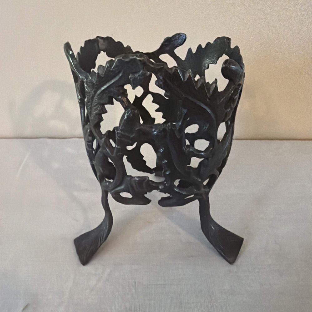 Vintage Cast Iron Black Footed Pedestal Leaf - 4.5" Candle Holder/Small Bowl